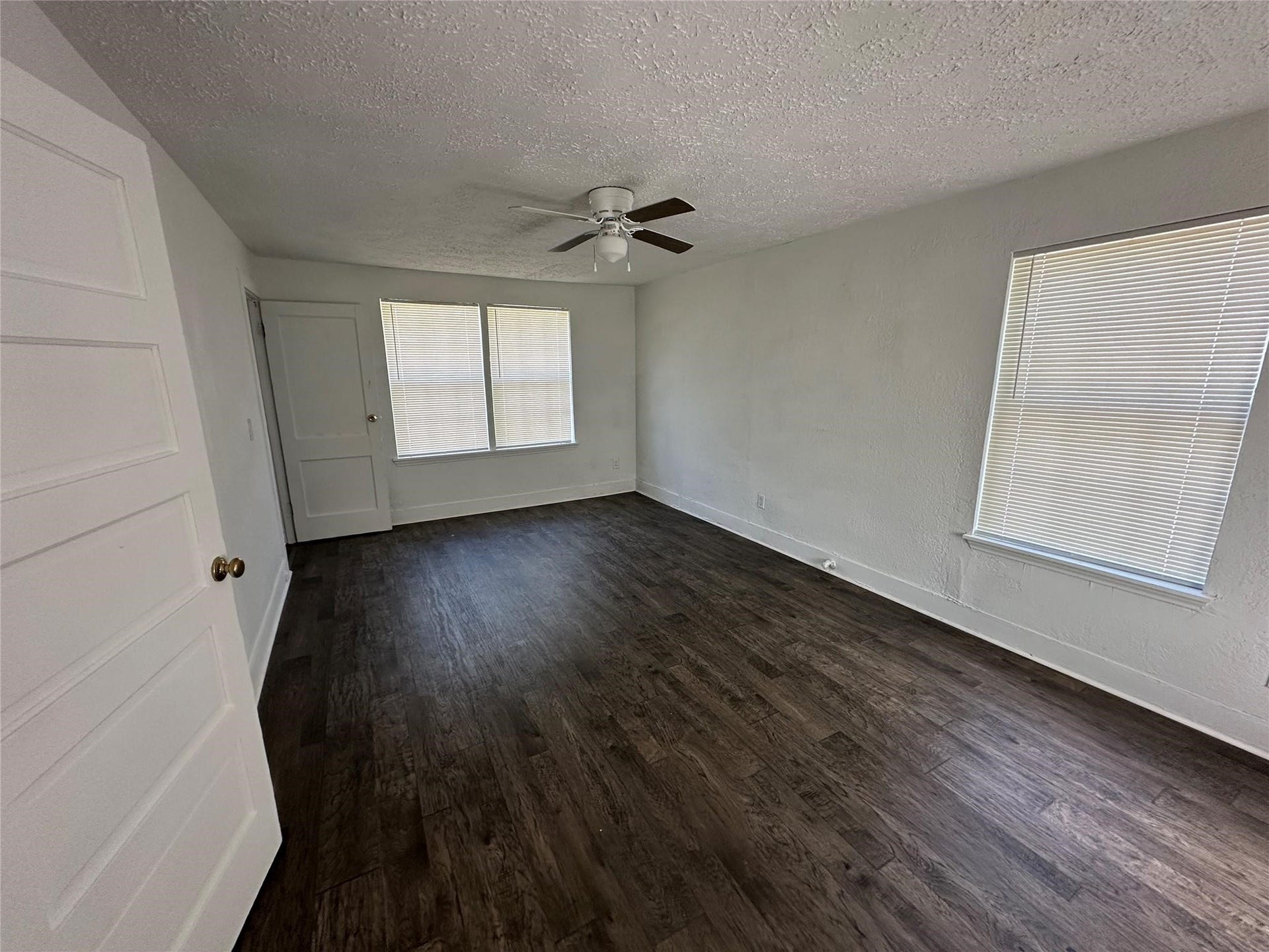 6818 Avenue C, Houston, TX 77011 6818 Avenue C, Houston, TX 77011