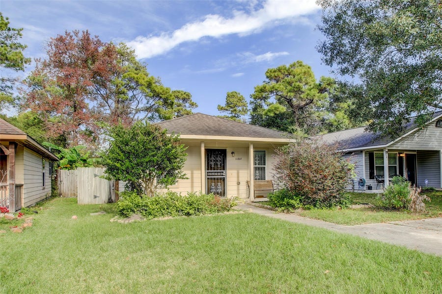 Property photo for 11807 Greenmesa Drive, Houston, TX