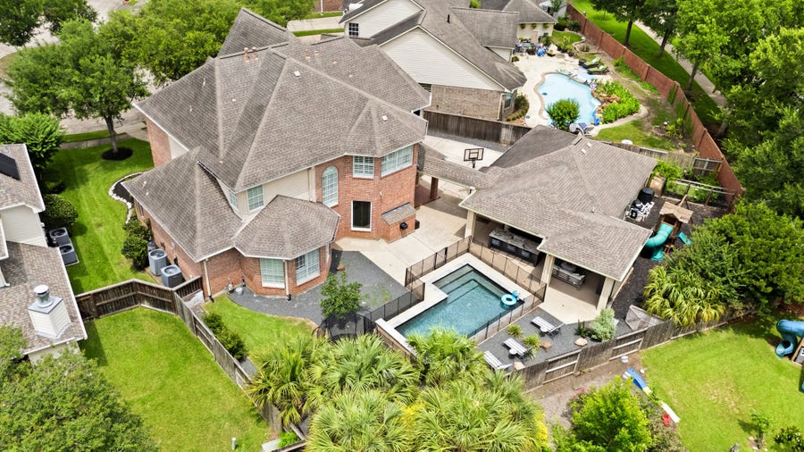 Property photo for 7722 Northwoods Drive, Sugar Land, TX