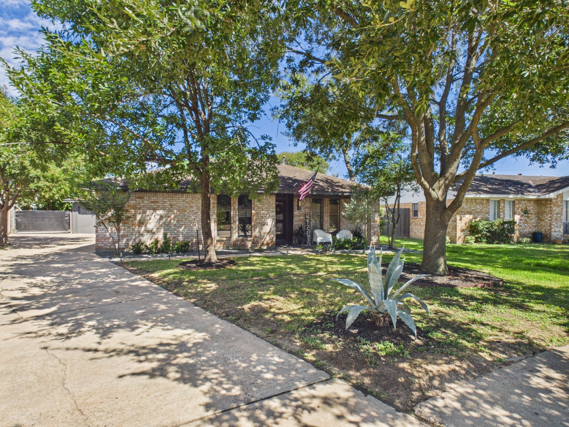 Single-Wide Driveway