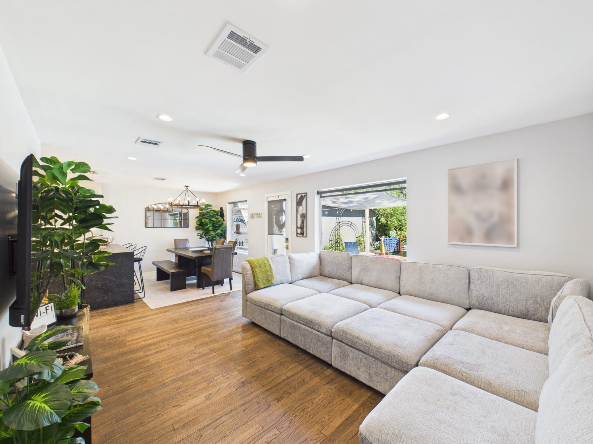 5702 Hoover Street, Houston, TX 77092