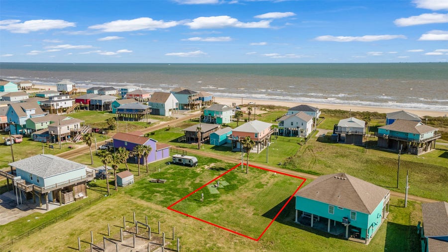 Property photo for 1775 Pompano Lane, Crystal Beach, TX