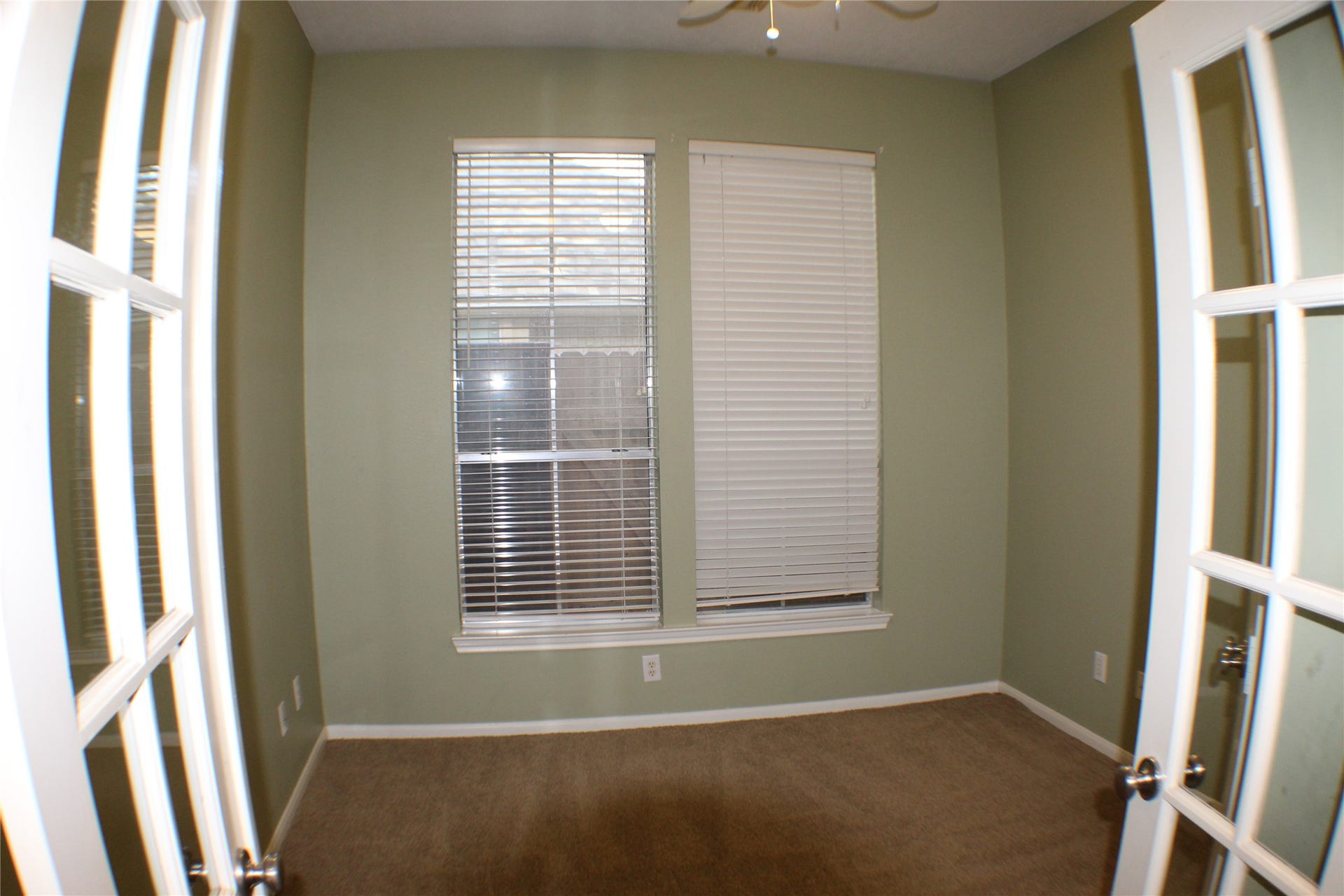 642 Avery Drive, Sugar Land, TX 77479 642 Avery Drive, Sugar Land, TX 77479