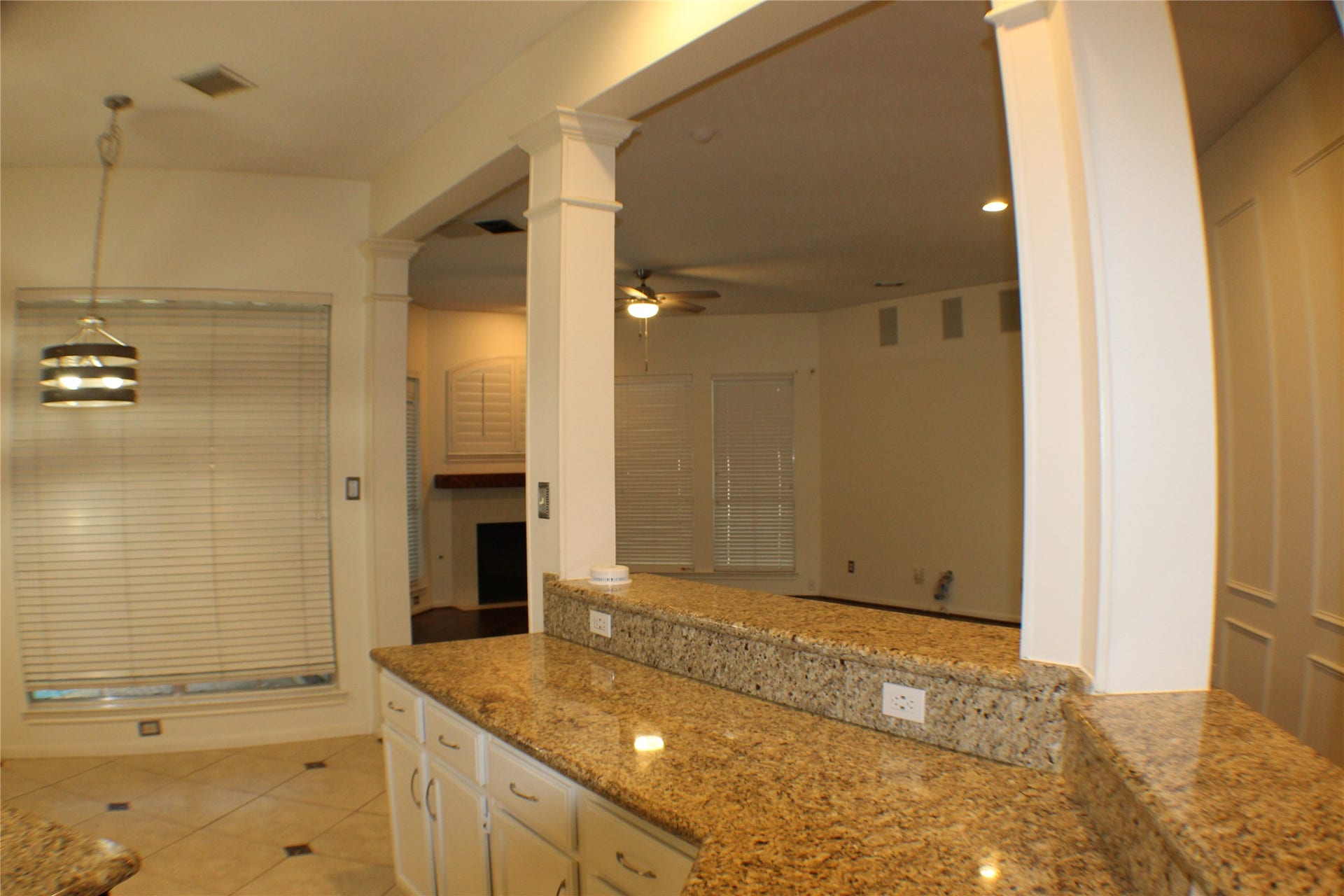 642 Avery Drive, Sugar Land, TX 77479 642 Avery Drive, Sugar Land, TX 77479