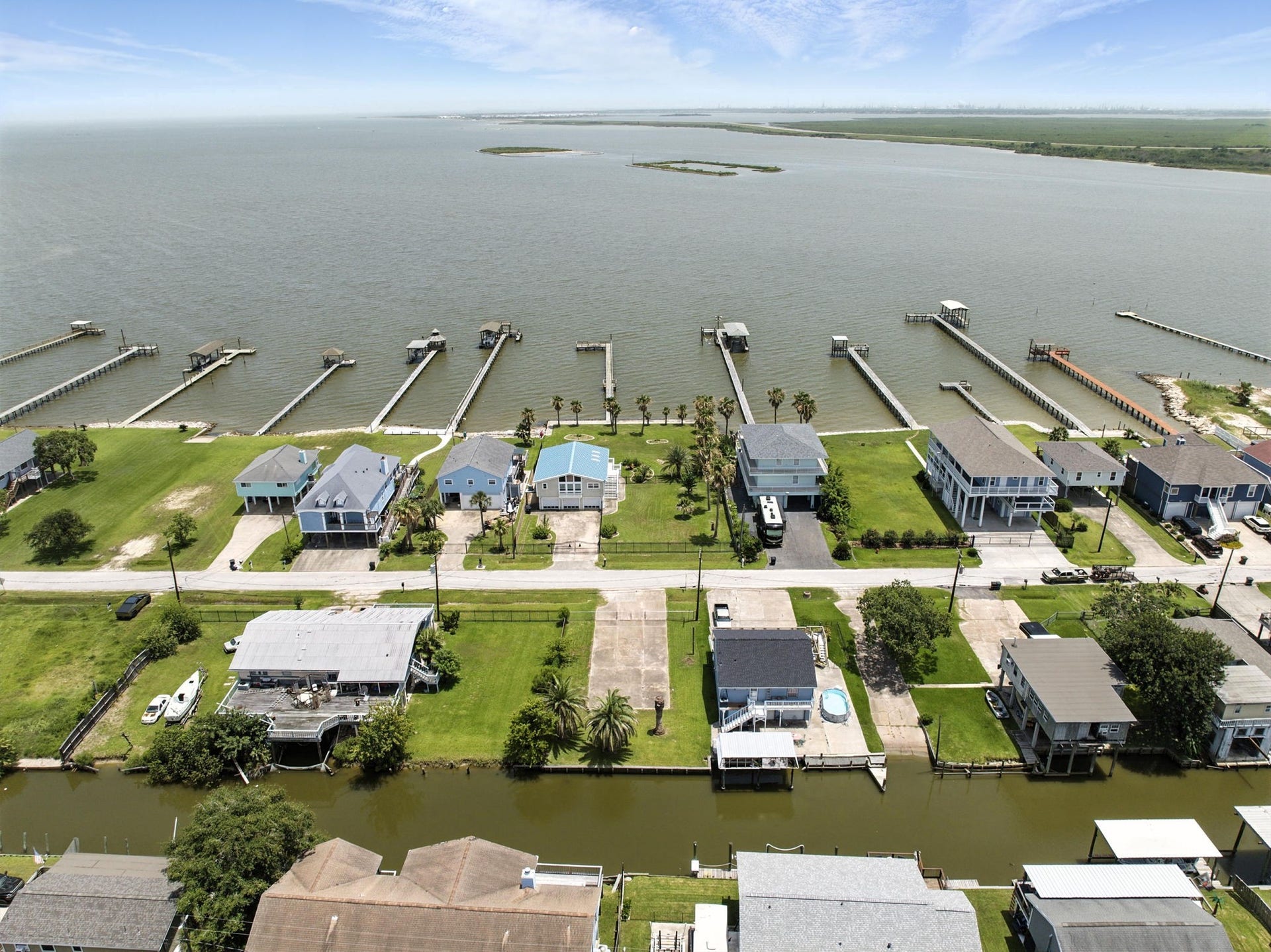 1612 Dick Bay Drive, Dickinson, TX 77539 1612 Dick Bay Drive, Dickinson, TX 77539