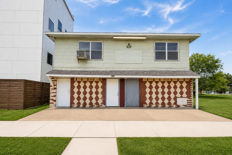 Property photo for 2303 & 2305 Mcgowen Street, Houston, TX