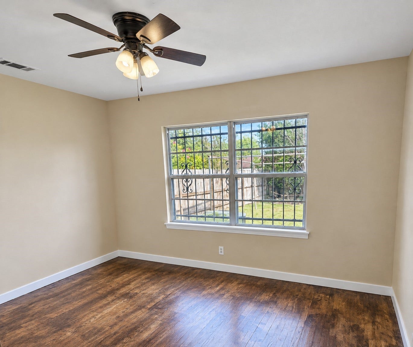 1203 Maroby Street, Houston, TX 77017 1203 Maroby Street, Houston, TX 77017