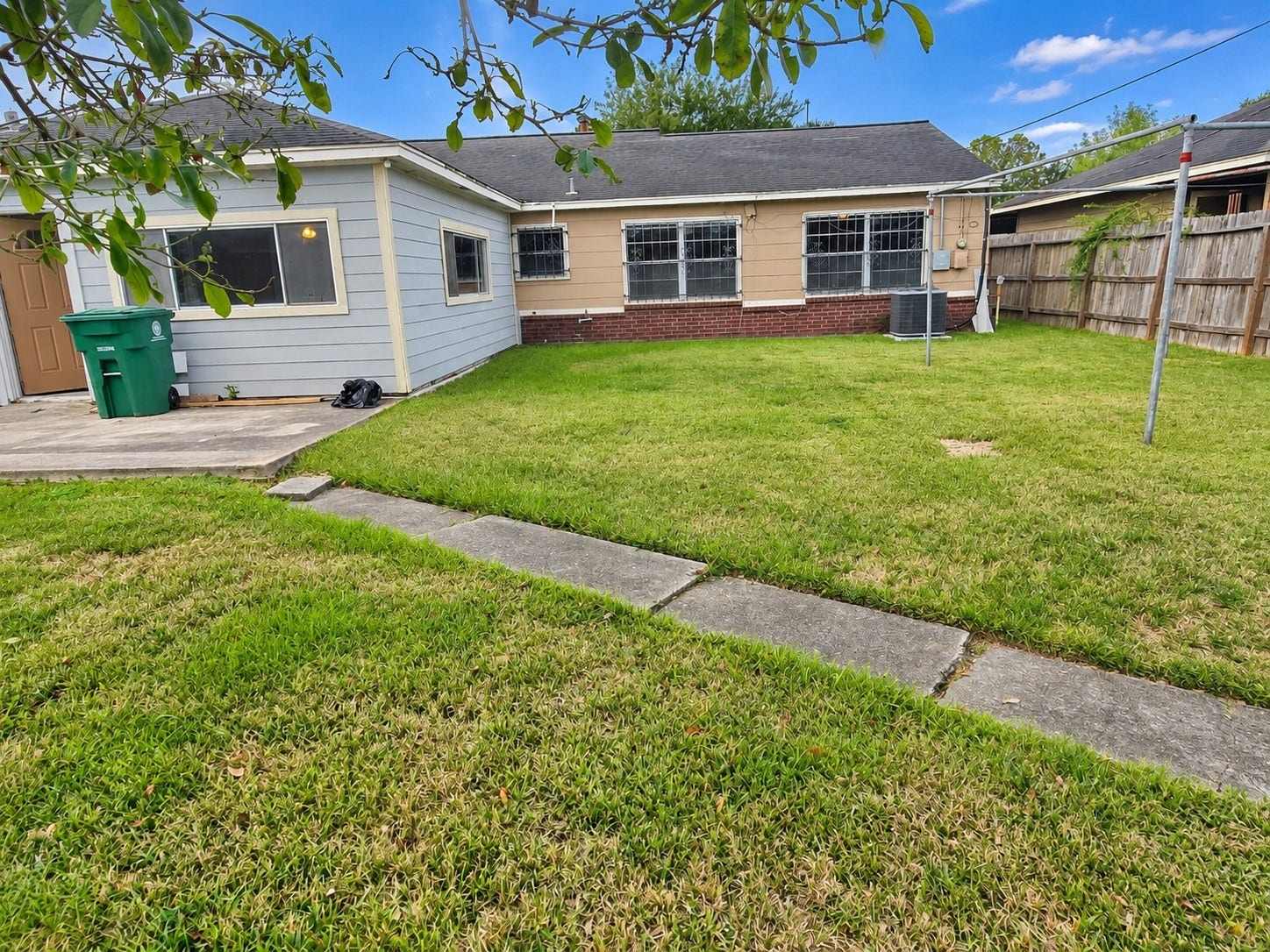 1203 Maroby Street, Houston, TX 77017 1203 Maroby Street, Houston, TX 77017
