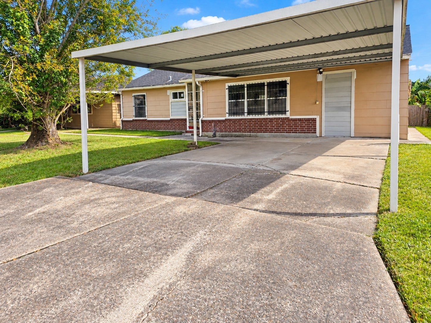 1203 Maroby Street, Houston, TX 77017 1203 Maroby Street, Houston, TX 77017