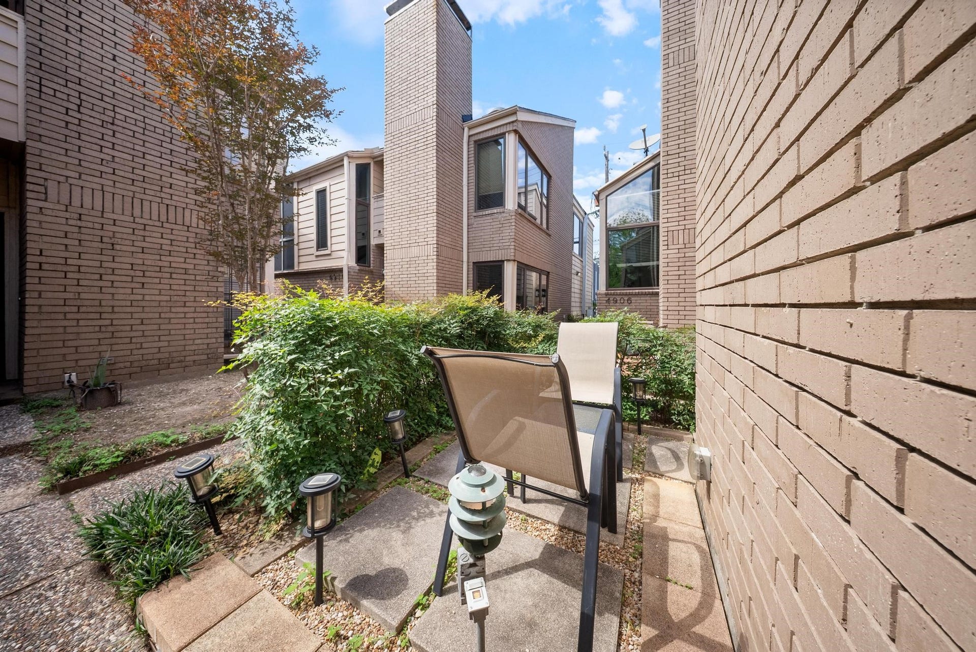 4904 Feagan Street, #1, Houston, TX 77007 4904 Feagan Street, #1, Houston, TX 77007