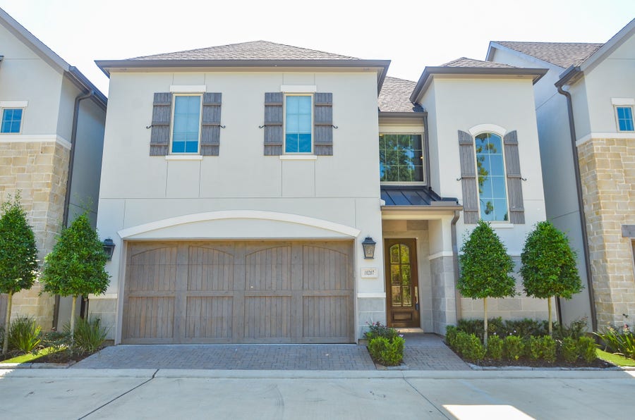 Property photo for 10207 Preston Crest Drive, Houston, TX