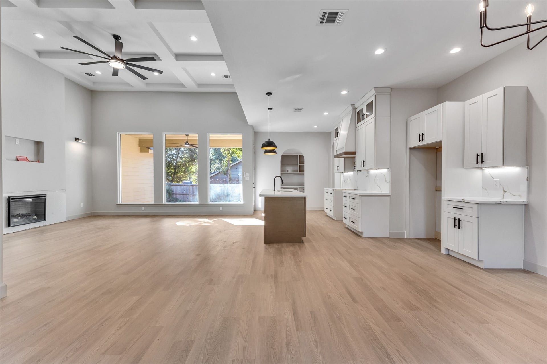 9048 Pecos Place, Willis, TX 77378 9048 Pecos Place, Willis, TX 77378