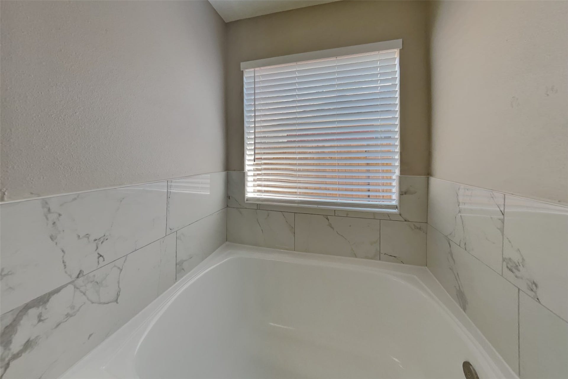 27089 Monarch Wood Drive, Humble, TX 77339 27089 Monarch Wood Drive, Humble, TX 77339