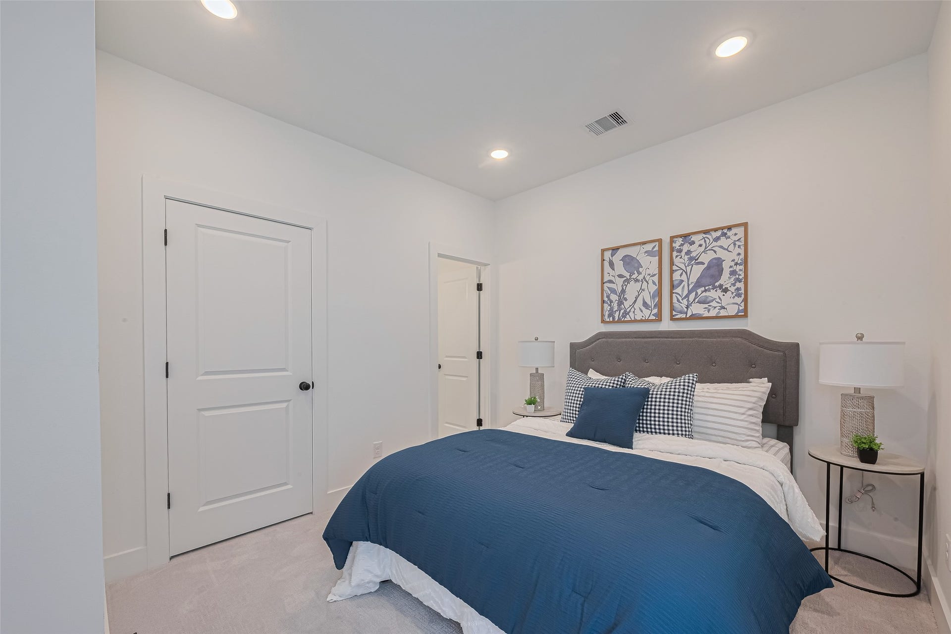 2118 Creston Drive, #A/B, Houston, TX 77026 2118 Creston Drive, #A/B, Houston, TX 77026