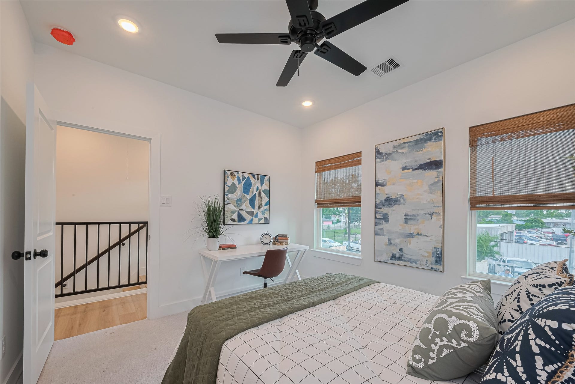 2118 Creston Drive, #A/B, Houston, TX 77026 2118 Creston Drive, #A/B, Houston, TX 77026