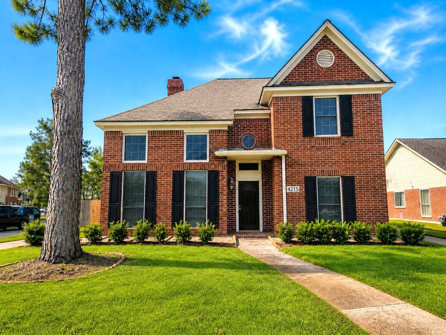 Property photo for 4215 Shady Village Court, Missouri City, TX