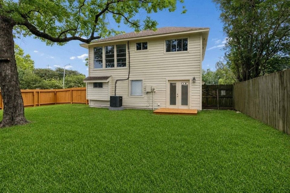 946 Pennygent Lane, Channelview, TX 77530 946 Pennygent Lane, Channelview, TX 77530