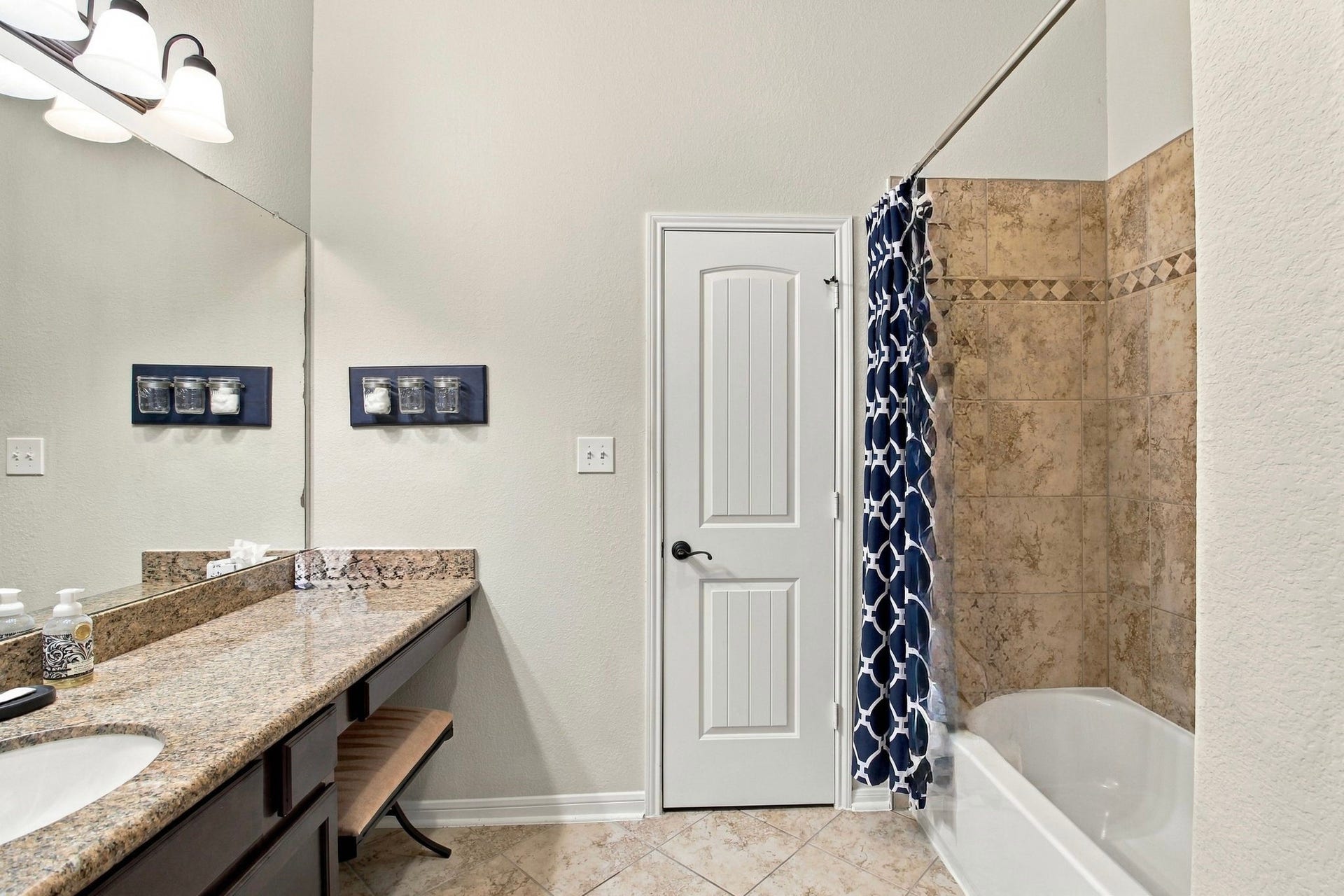 4313 Ashley Lane, Deer Park, TX 77536 Bathroom