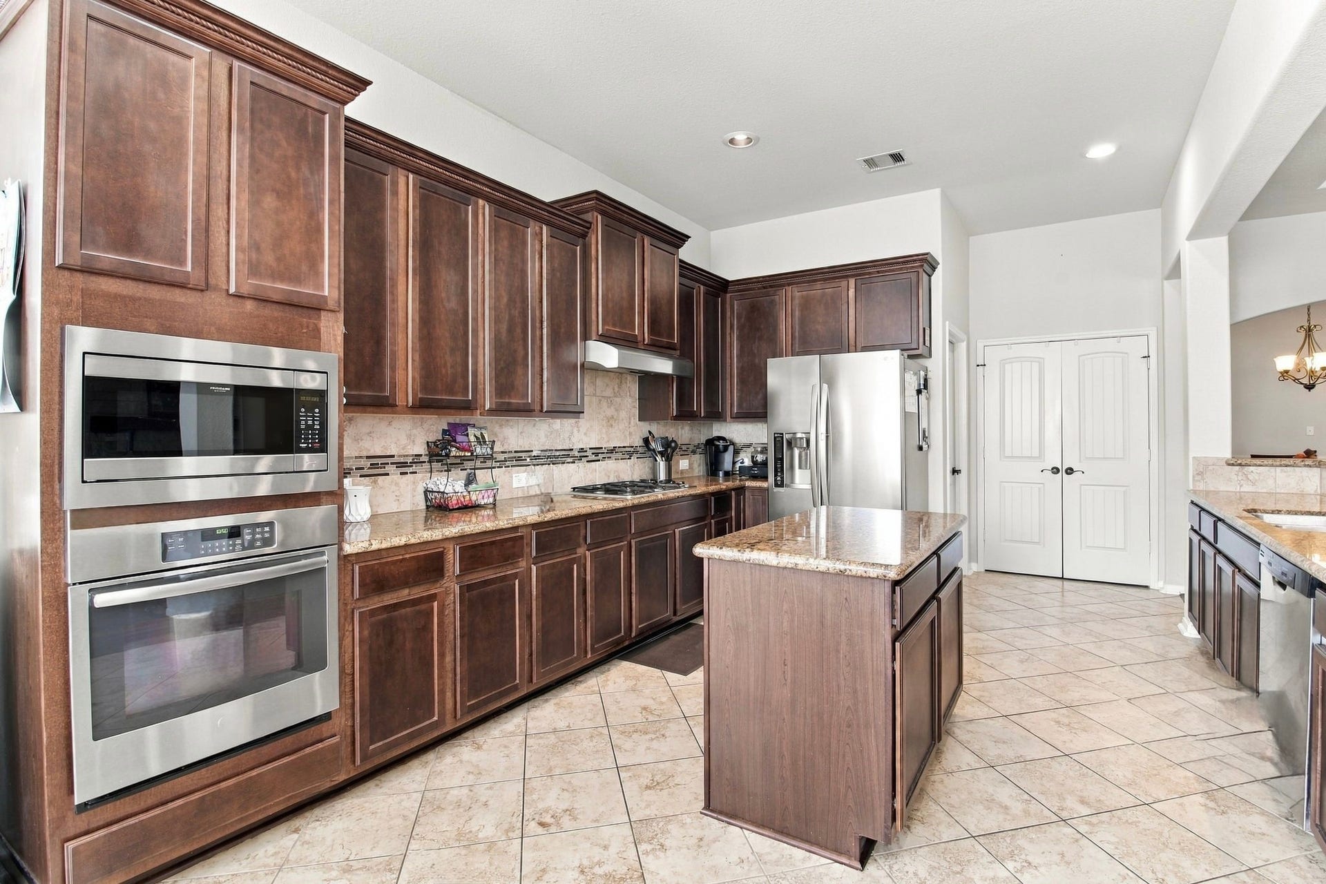 4313 Ashley Lane, Deer Park, TX 77536 Kitchen