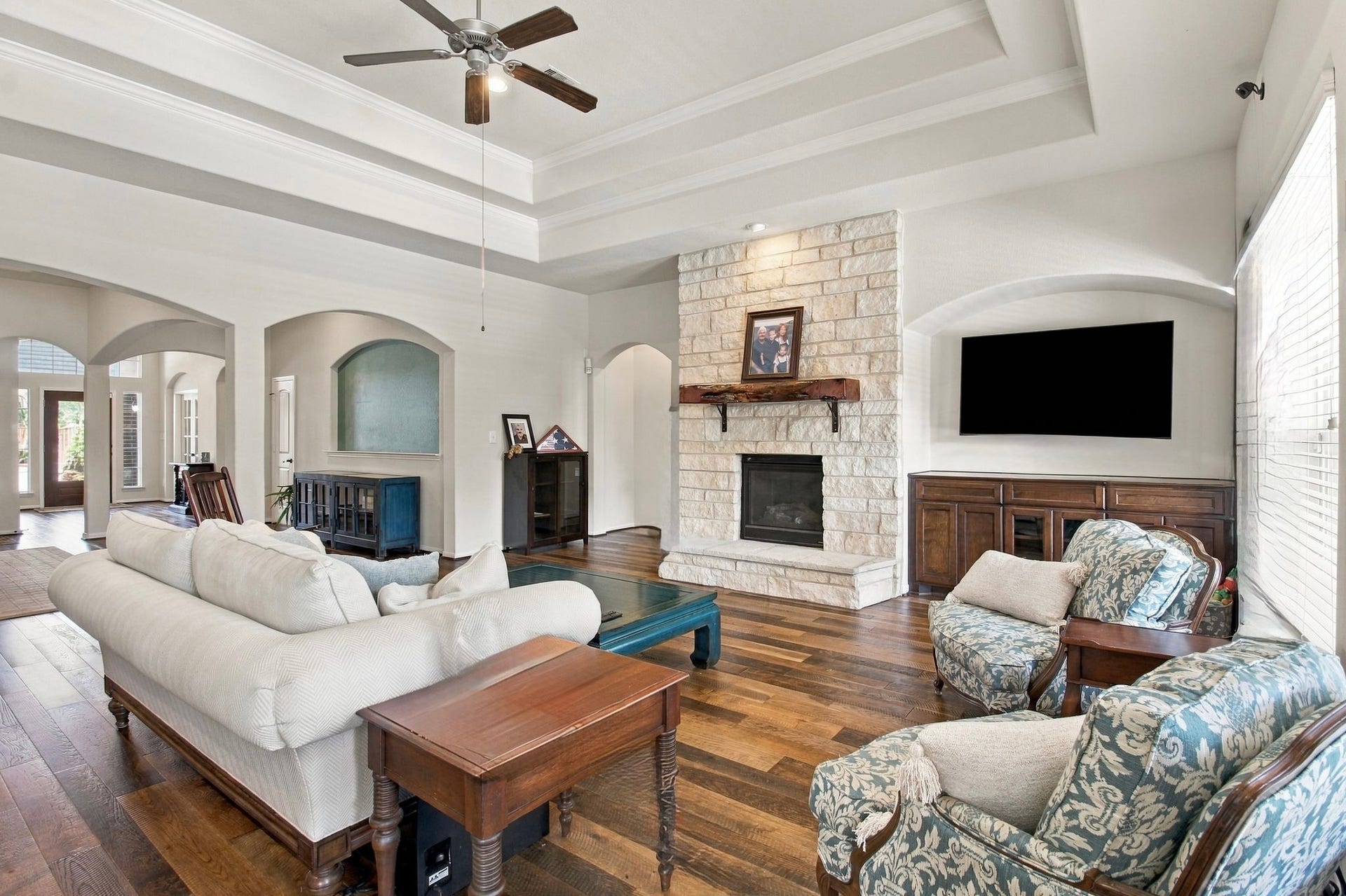 4313 Ashley Lane, Deer Park, TX 77536 Living Room