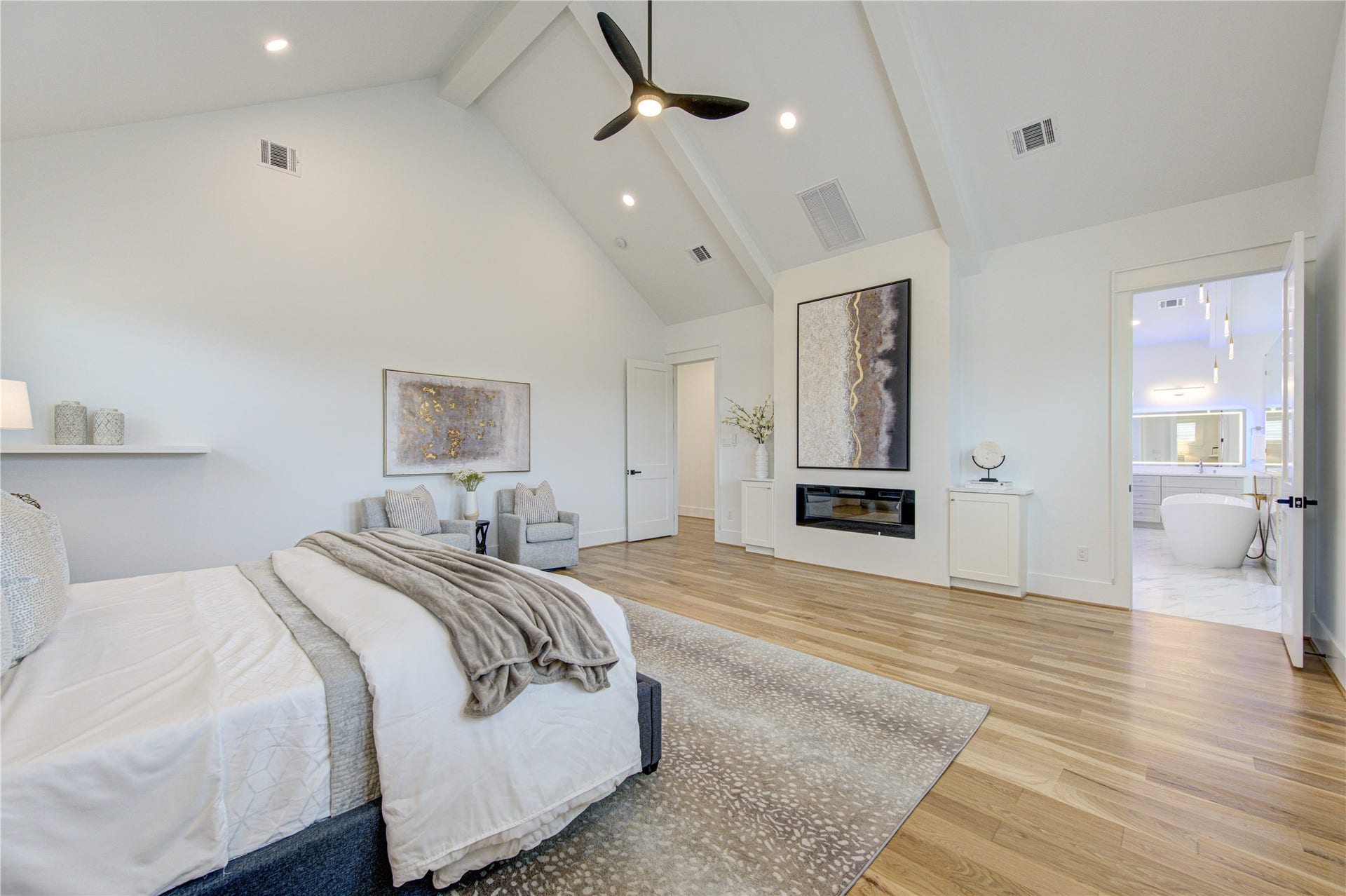 Bunch of Built-ins. 6ft wide TV space for even the largest TV of tomorrow.