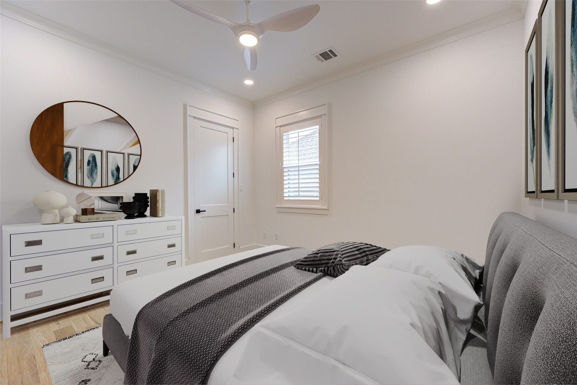 Bedroom #5 - View 2