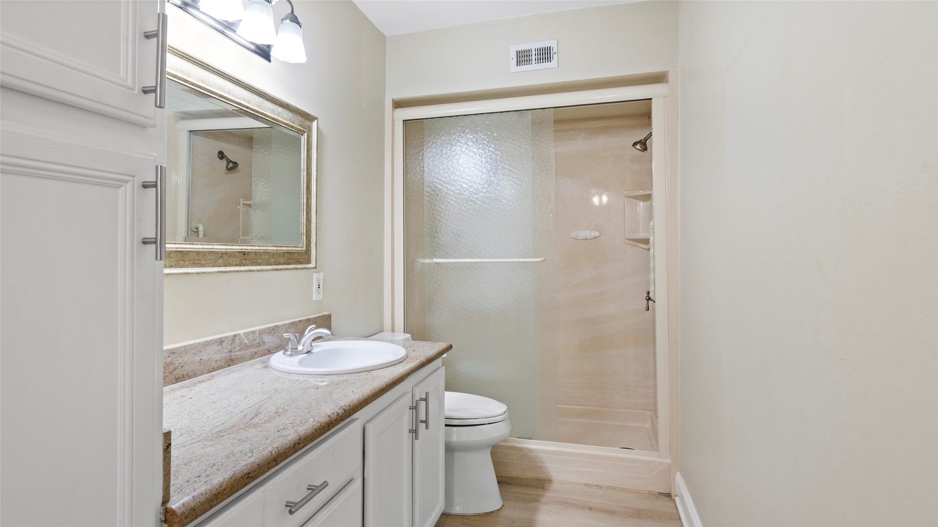 355 N Post Oak Lane, #634, Houston, TX 77024 355 N Post Oak Lane, #634, Houston, TX 77024