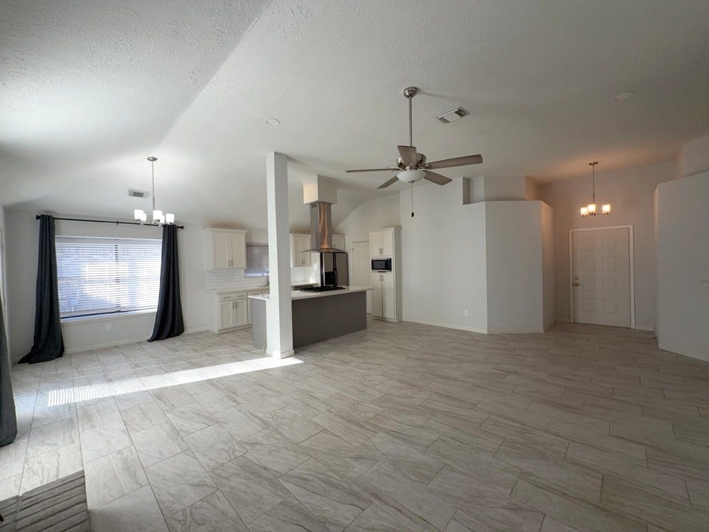 218 Bedford Lane, Conroe, TX 77303
