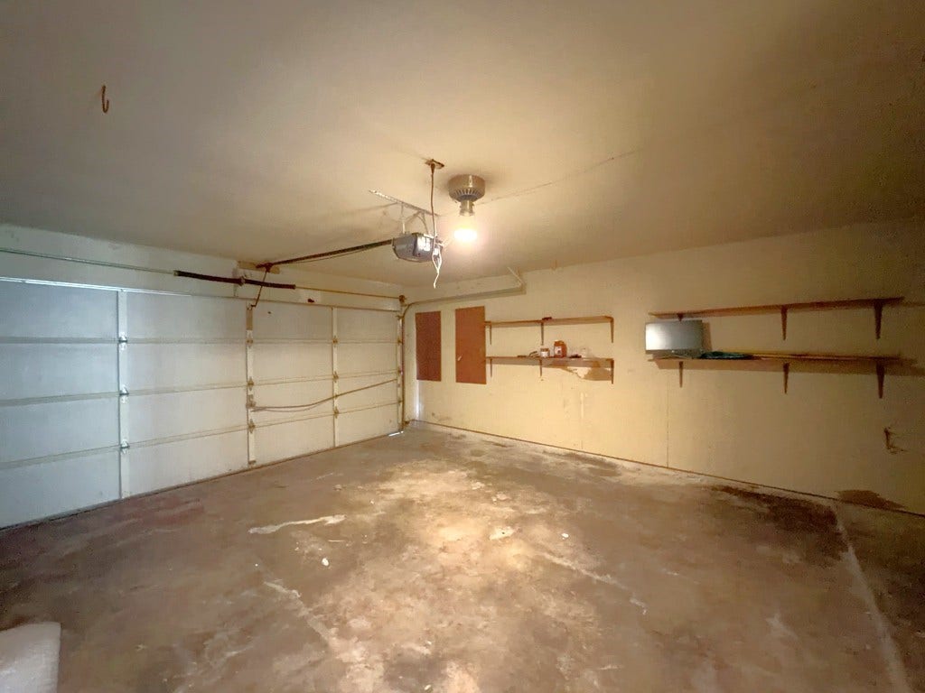 218 Bedford Lane, Conroe, TX 77303