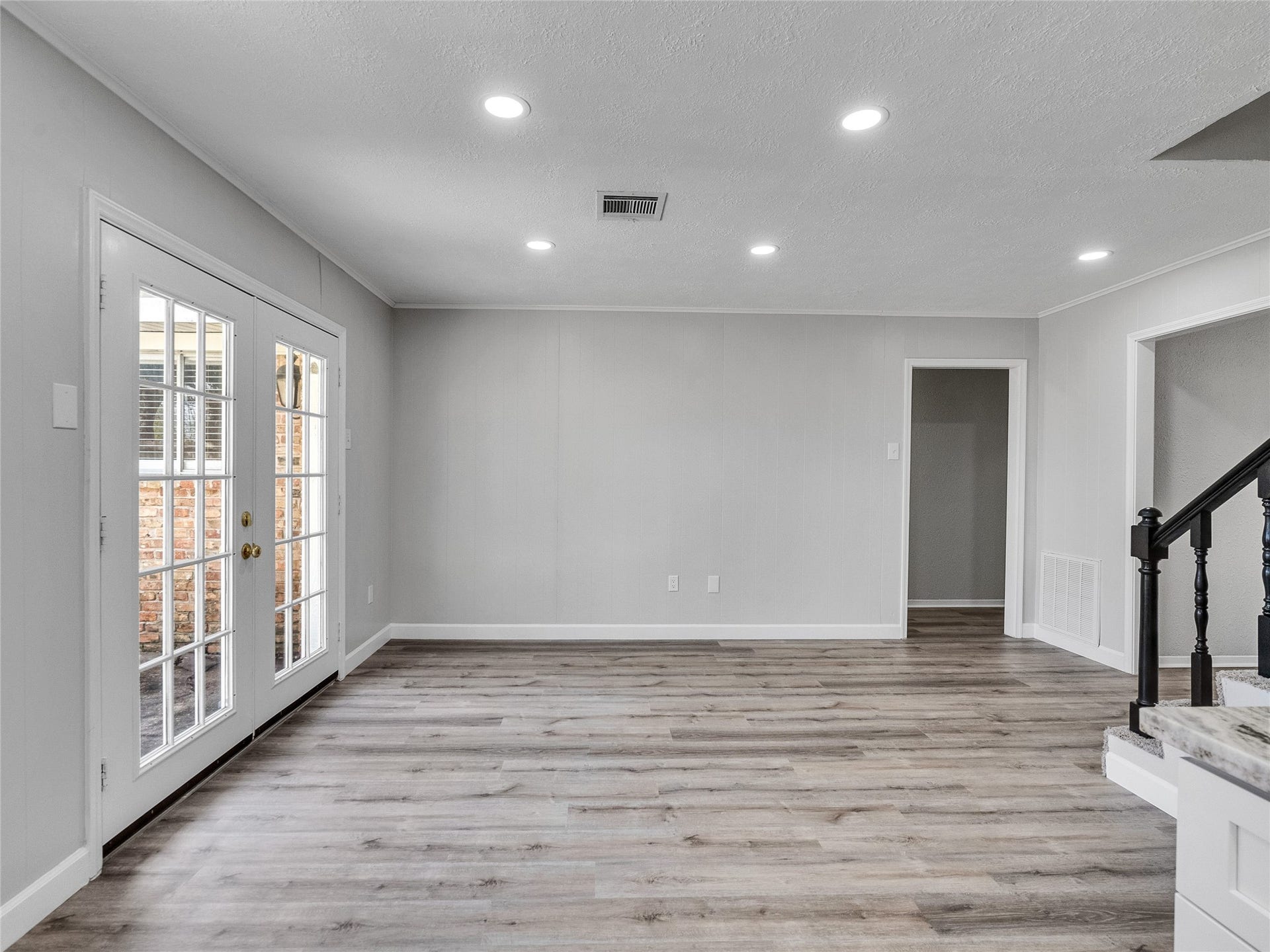 2305 Peach Lane, Pasadena, TX 77502