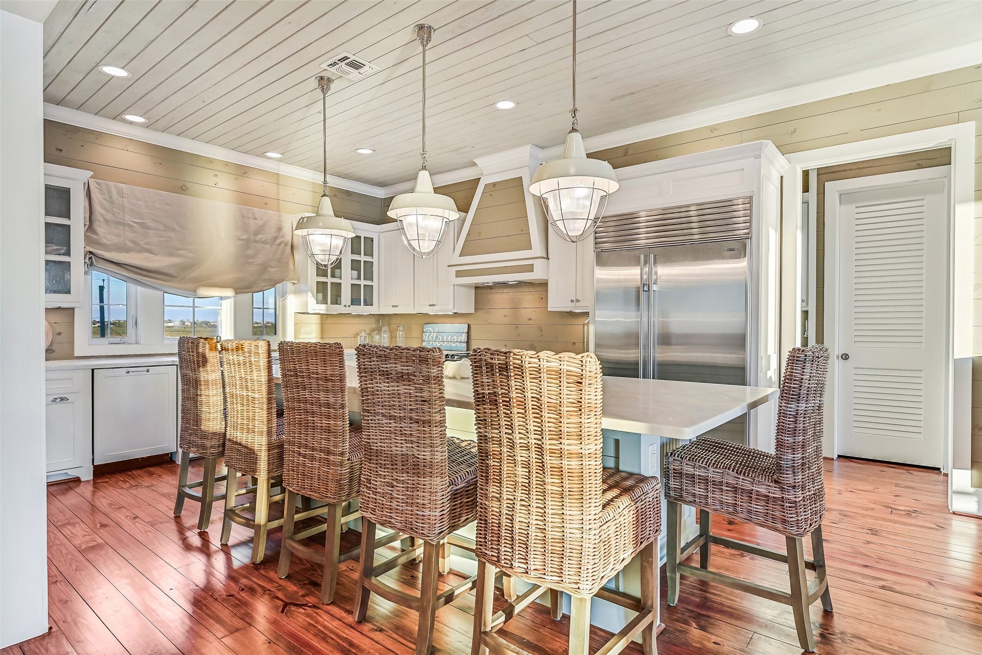 2910 11 Mile Road, Galveston, TX 77554 2910 11 Mile Road, Galveston, TX 77554