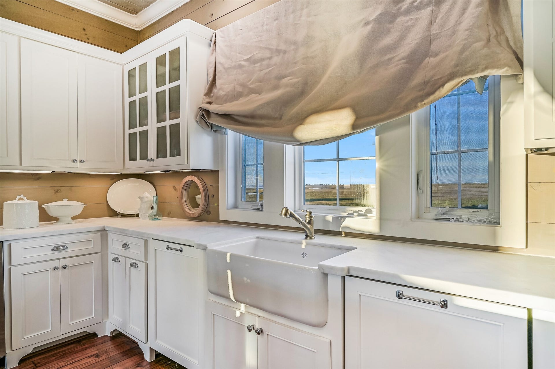 2910 11 Mile Road, Galveston, TX 77554 2910 11 Mile Road, Galveston, TX 77554