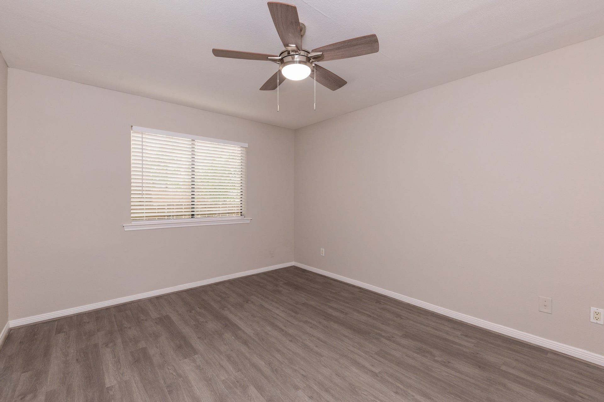 3500 Tangle Brush Drive, #132, The Woodlands, TX 77381 "The spacious primary bedroom."