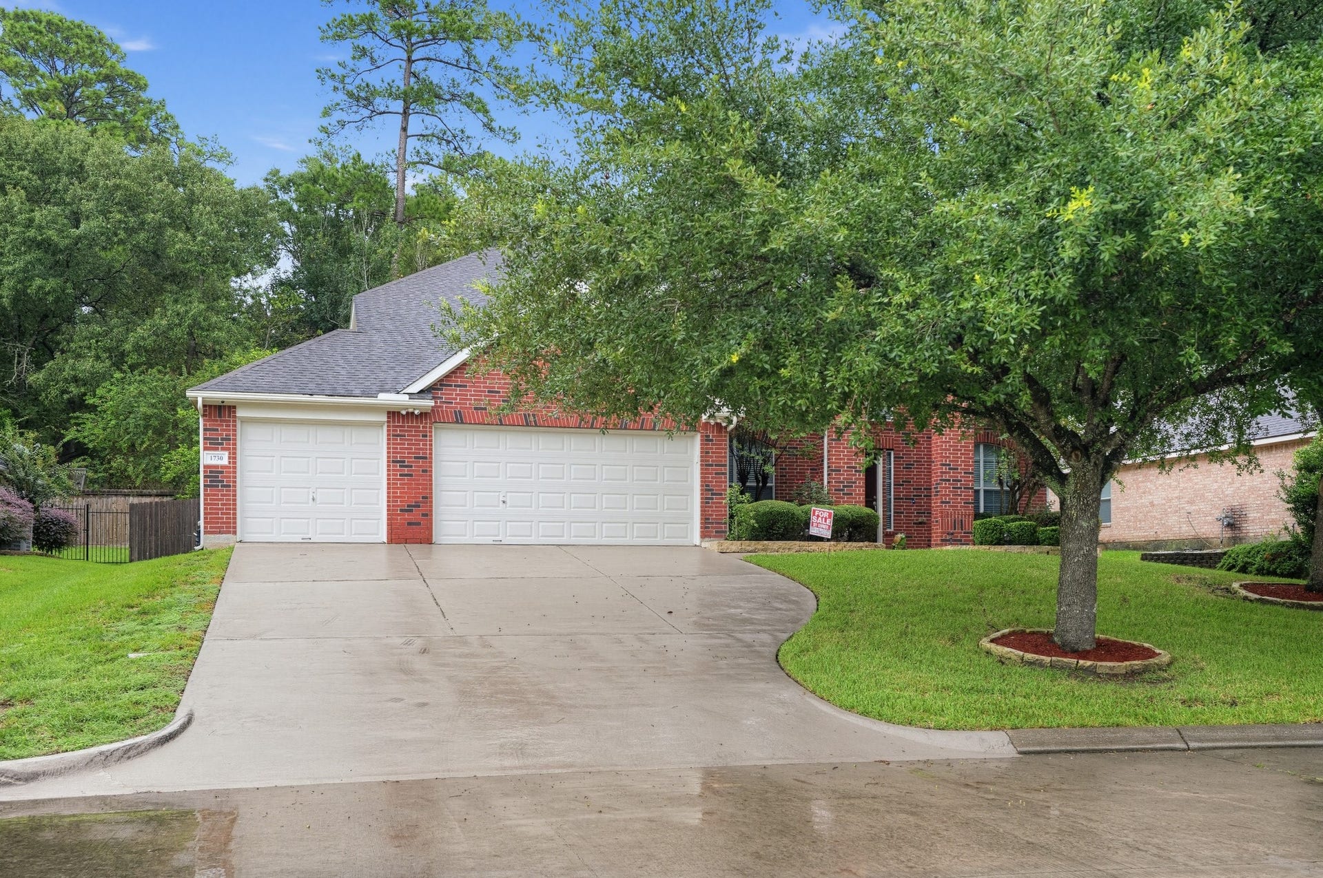 1730 Summergate Drive, Conroe, TX 77304