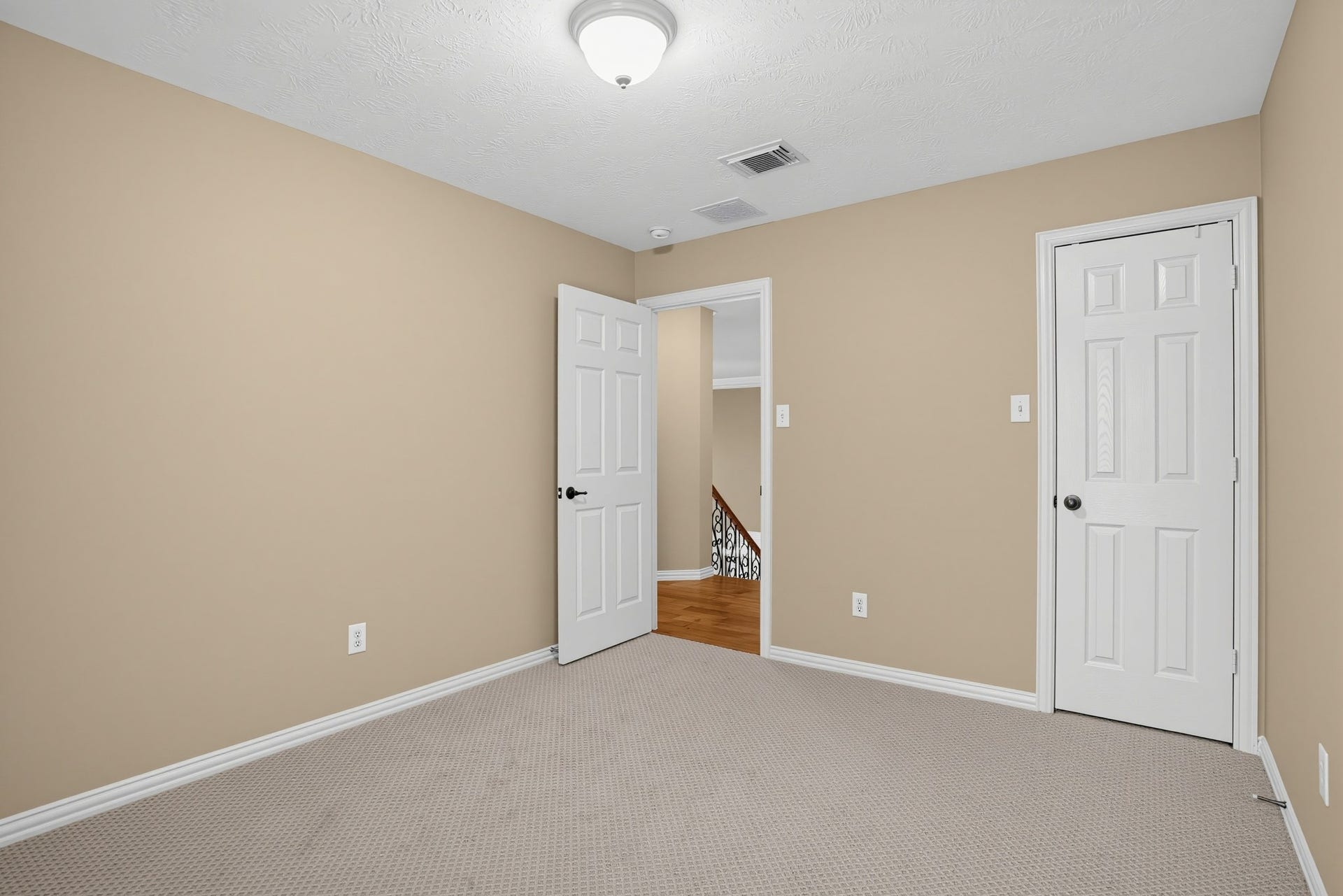 1730 Summergate Drive, Conroe, TX 77304