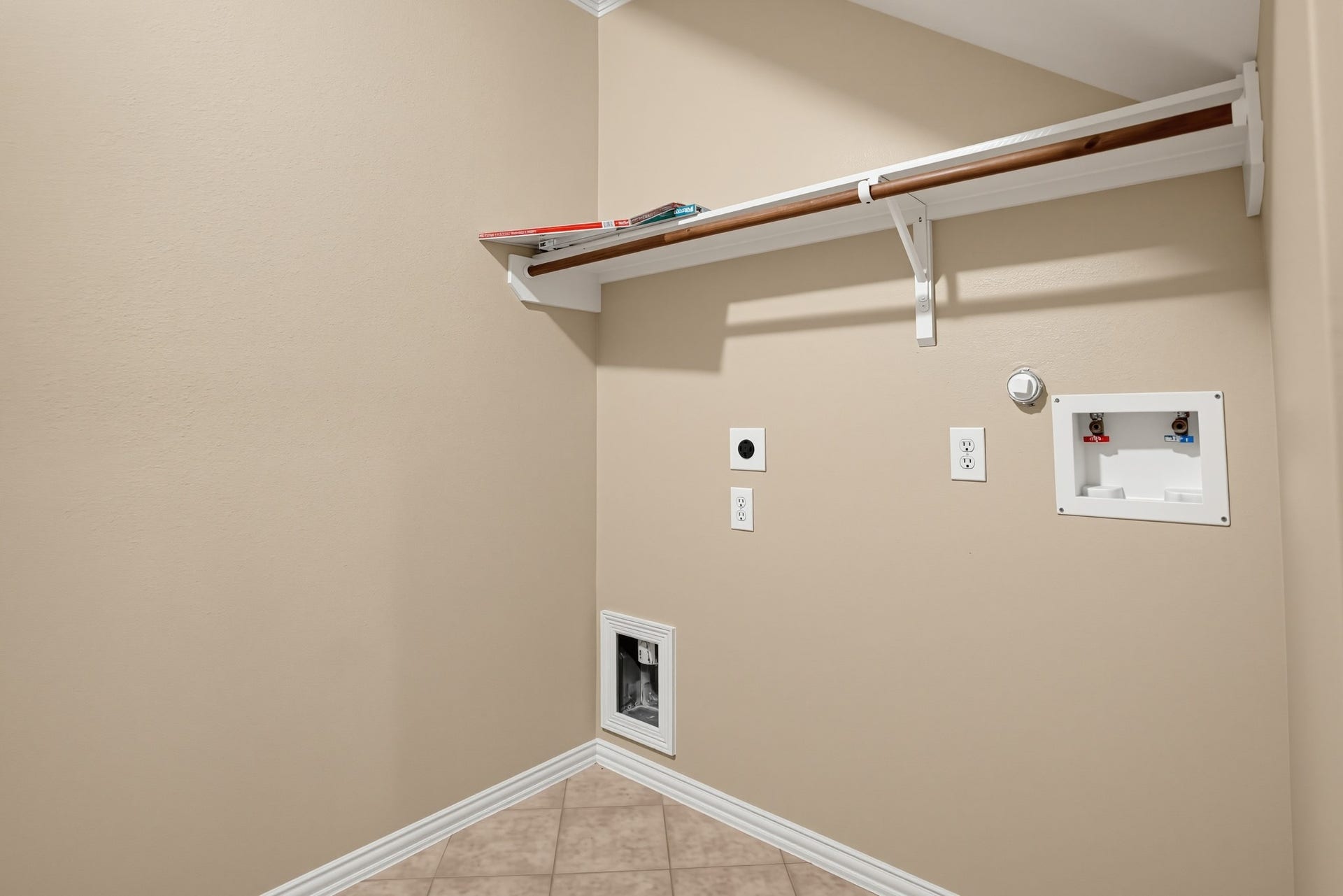 1730 Summergate Drive, Conroe, TX 77304