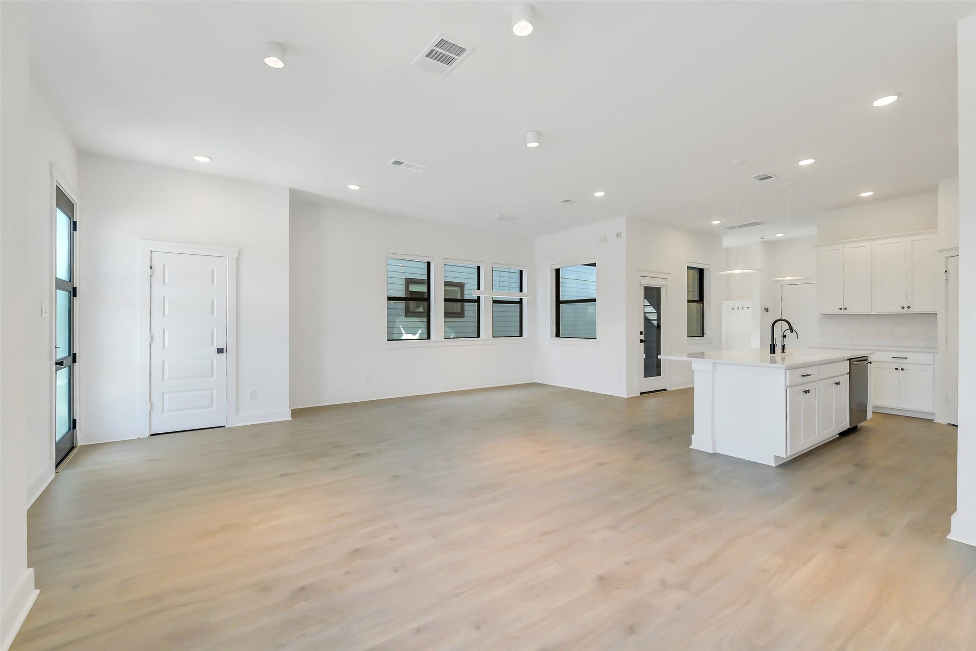 18651 Parkland Row Drive, Cypress, TX 77433 18651 Parkland Row Drive, Cypress, TX 77433