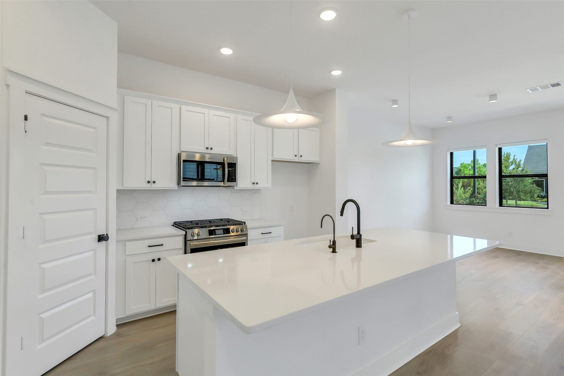 18651 Parkland Row Drive, Cypress, TX 77433 18651 Parkland Row Drive, Cypress, TX 77433
