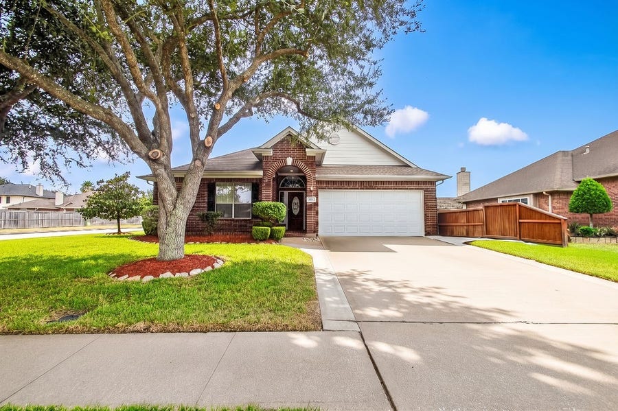 Property photo for 1802 S Everglades Drive, Deer Park, TX