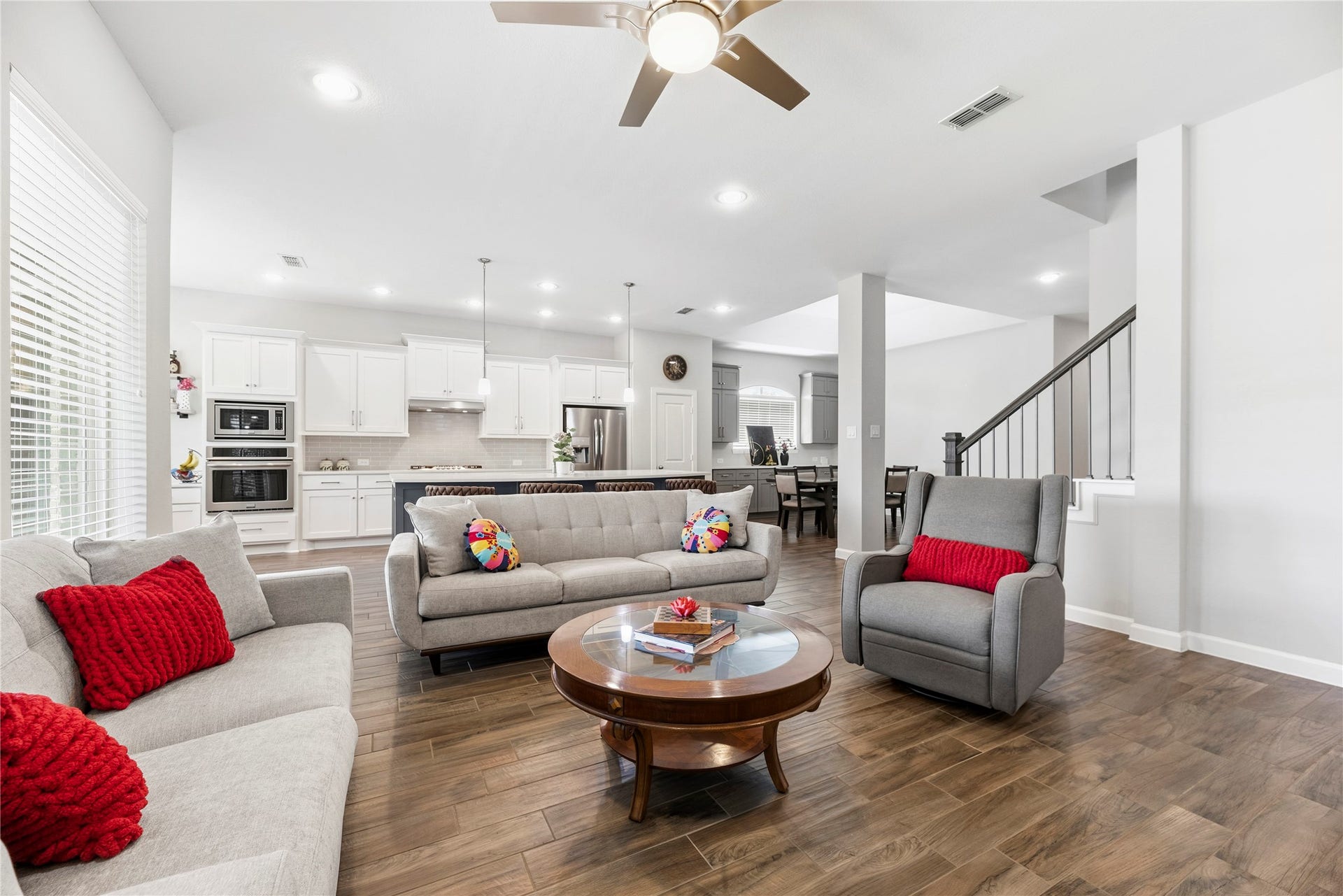 25102 Dovetail Cove Court, Tomball, TX 77375 Family Room