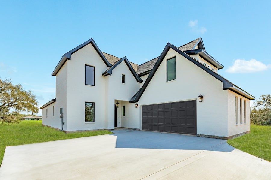Property photo for 1737 Flintlock Court, Angleton, TX