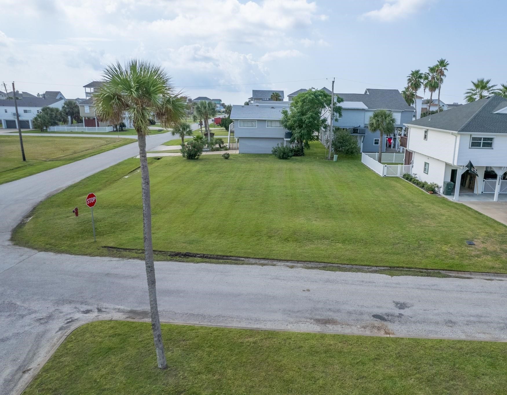 13903 Pirates Beach Boulevard, Galveston, TX 77554 13903 Pirates Beach Boulevard, Galveston, TX 77554