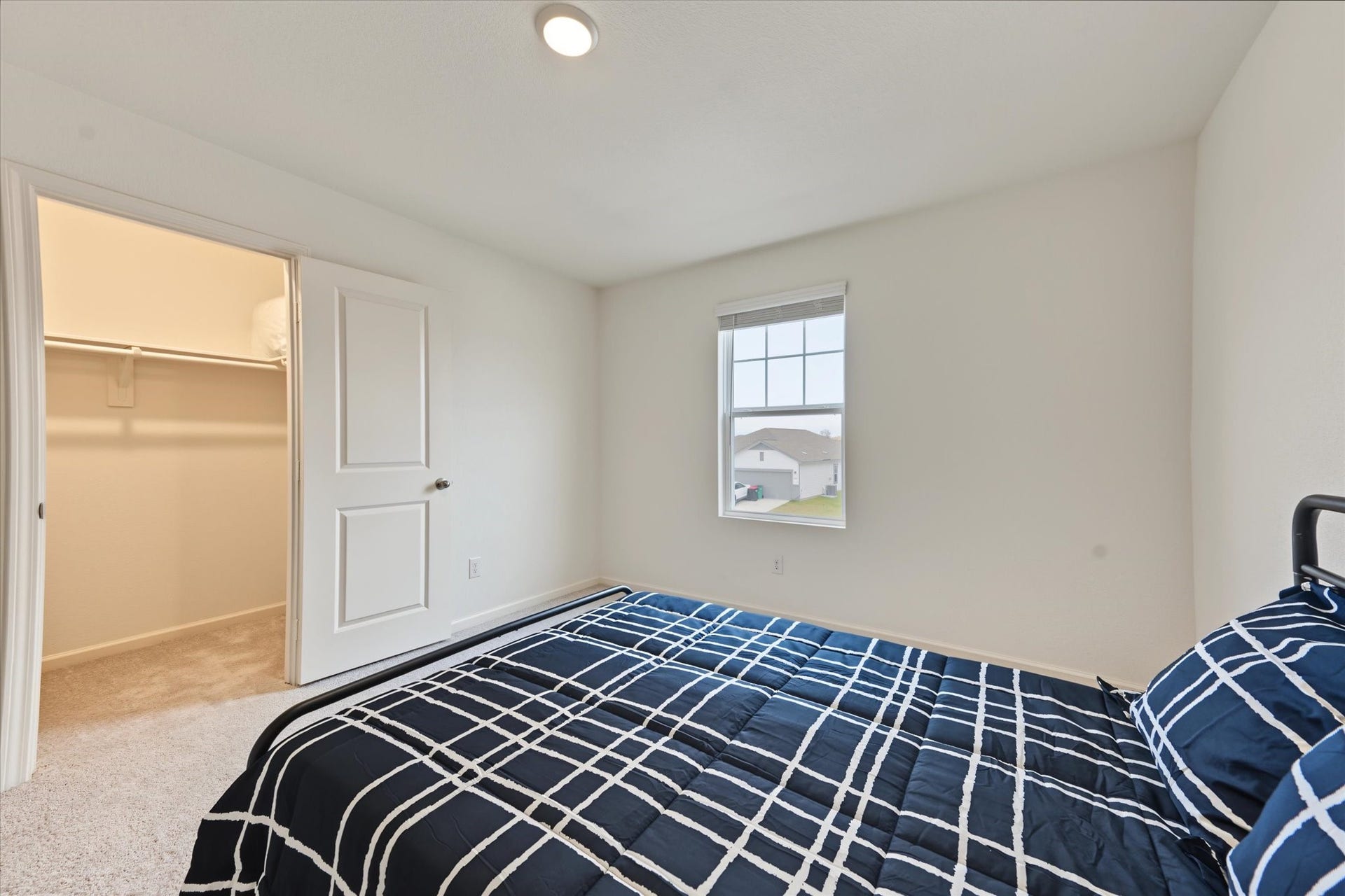 15727 Lone Juniper Drive, Crosby, TX 77532 3rd Bedroom - Upstairs - Furniture Included