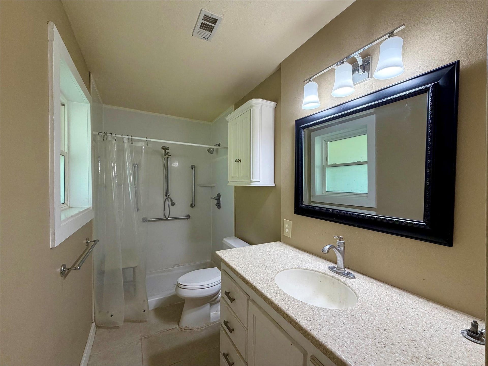 1231 County Road 201A, Angleton, TX 77515 1231 County Road 201A, Angleton, TX 77515