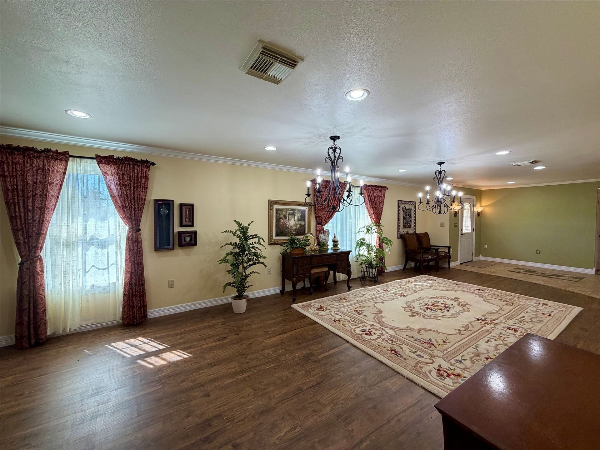 1231 County Road 201A, Angleton, TX 77515 1231 County Road 201A, Angleton, TX 77515