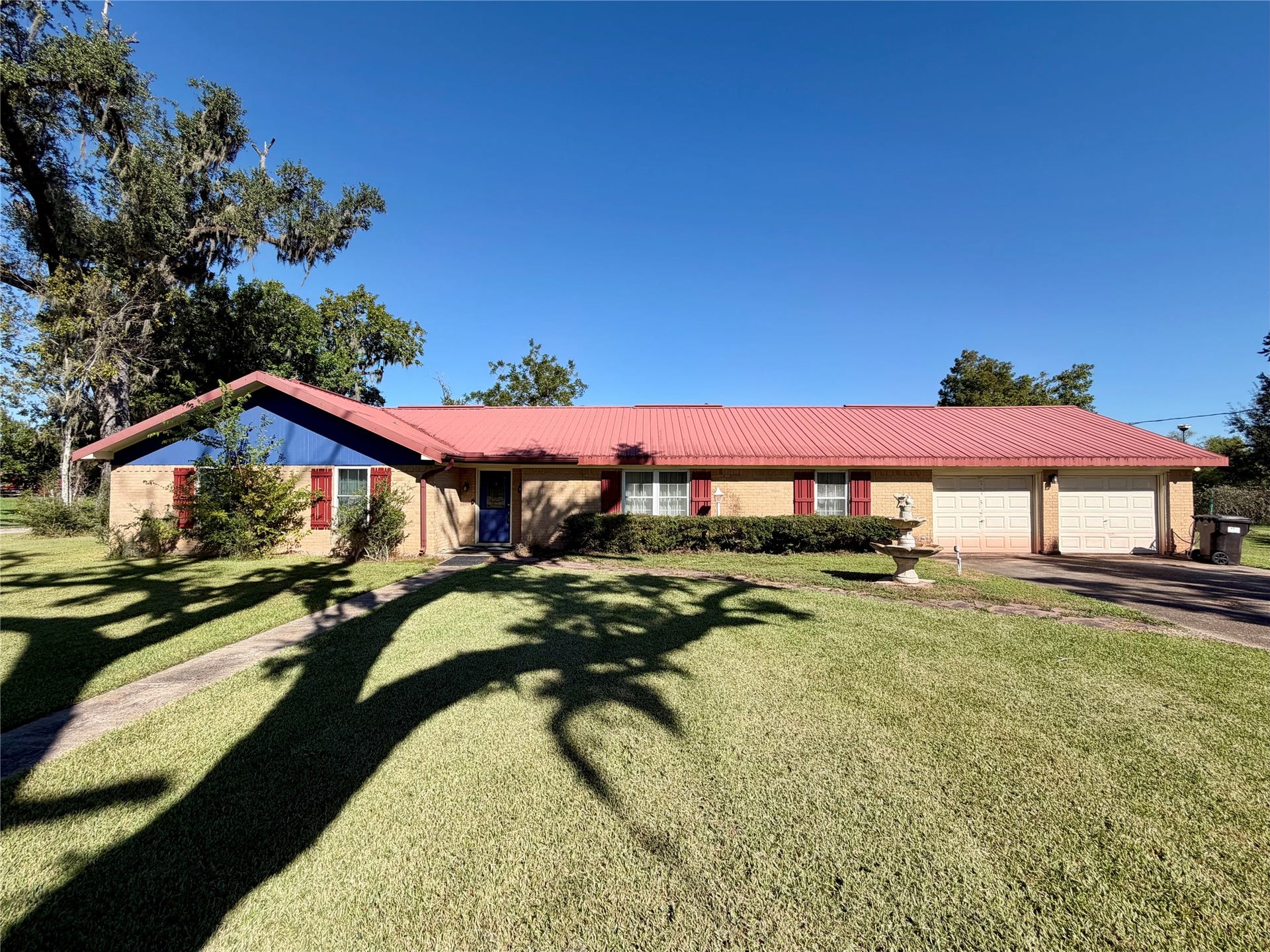 1231 County Road 201A, Angleton, TX 77515 1231 County Road 201A, Angleton, TX 77515
