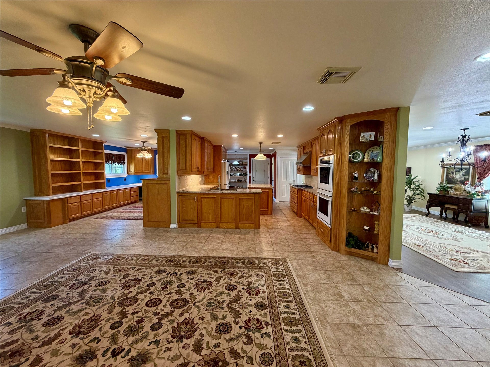 1231 County Road 201A, Angleton, TX 77515 1231 County Road 201A, Angleton, TX 77515