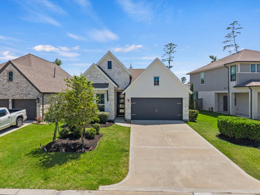 Property photo for 534 Cedar Harbor Court, Conroe, TX