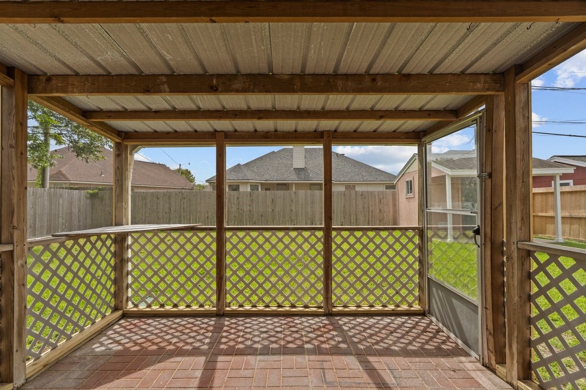 2813 33rd Avenue N, Texas City, TX 77590 2813 33rd Avenue N, Texas City, TX 77590