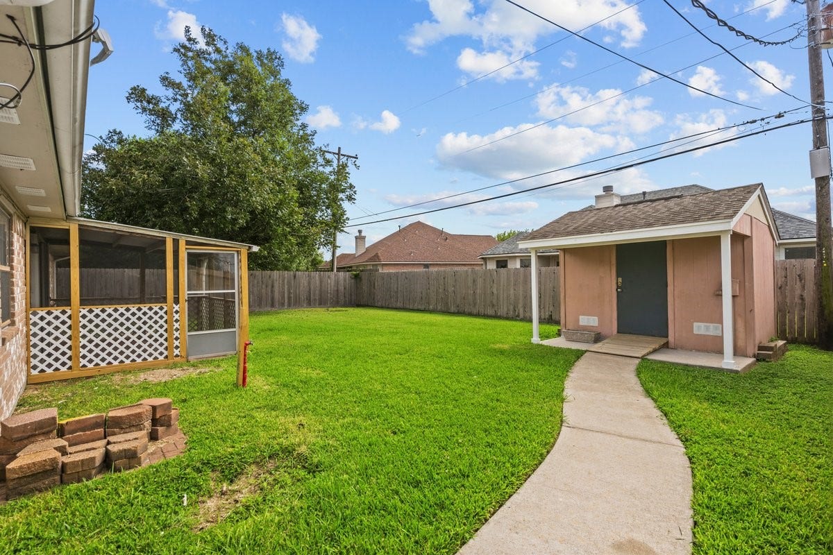 2813 33rd Avenue N, Texas City, TX 77590 2813 33rd Avenue N, Texas City, TX 77590